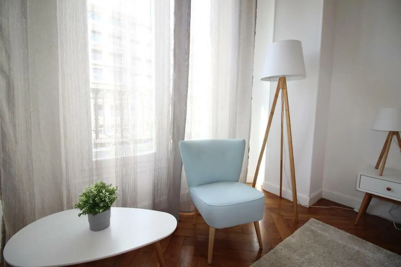 Nice Booking - Palazzo Promenade Des Anglais Balcon Vue Mer France