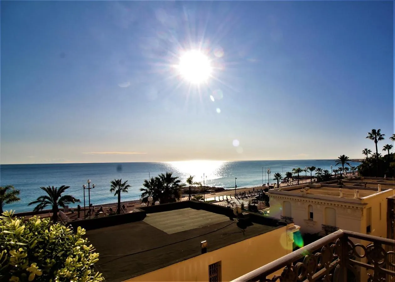 Nice Booking - Palazzo Promenade Des Anglais Balcon Vue Mer 0*,  France